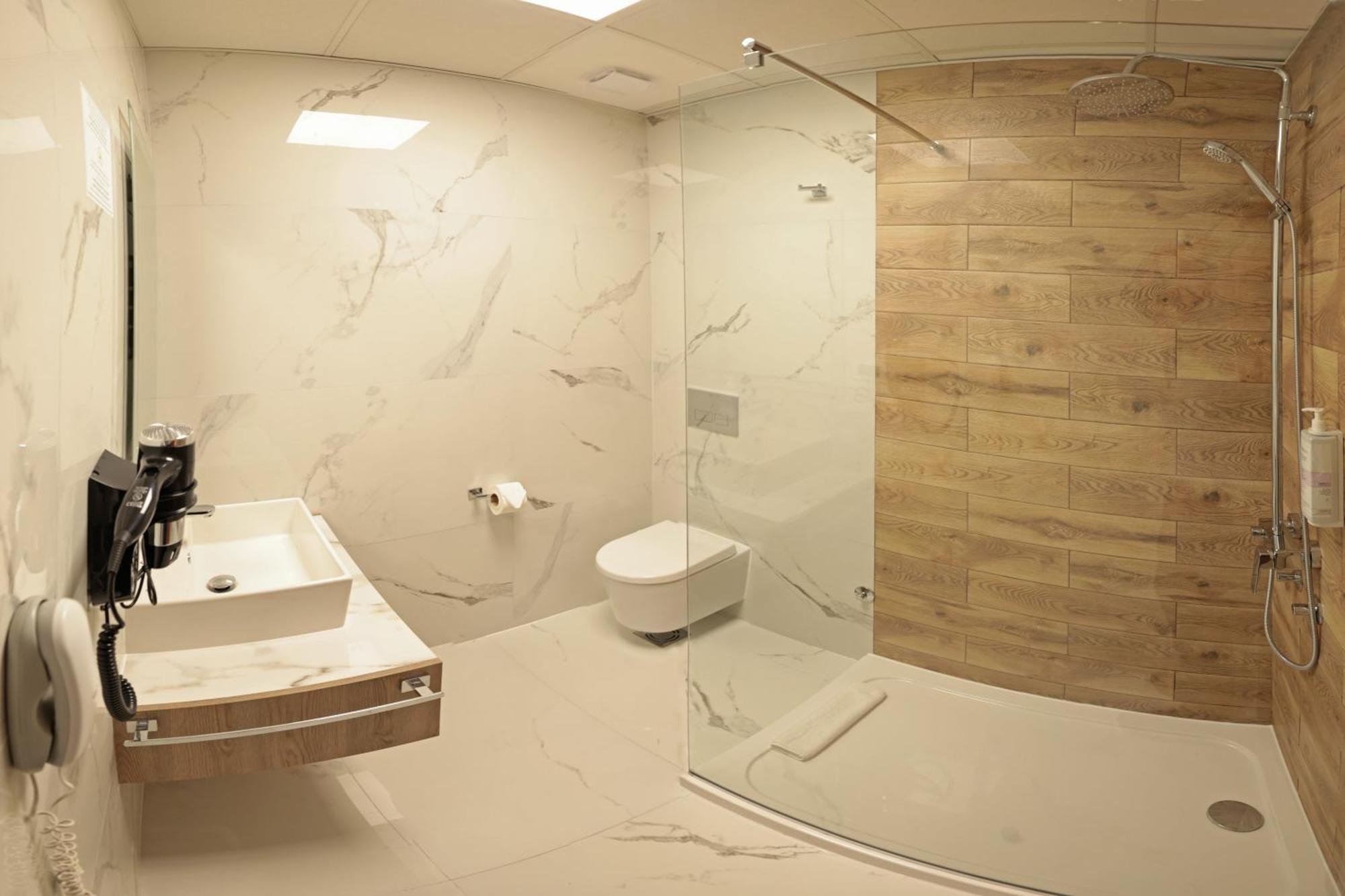 Hotel Aquastar Danube Κλάντοβο Εξωτερικό φωτογραφία