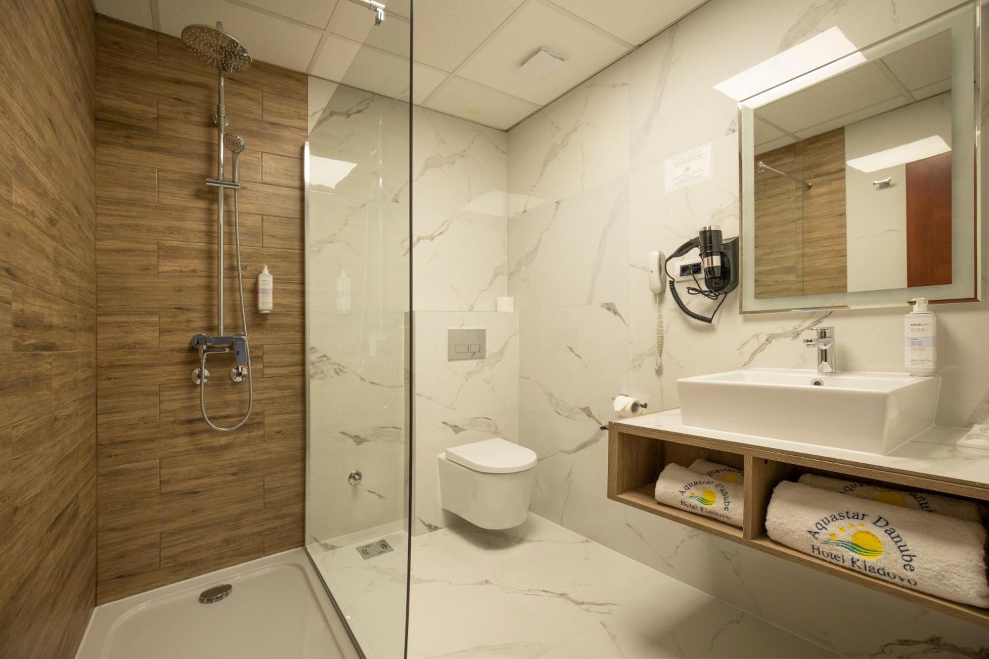 Hotel Aquastar Danube Κλάντοβο Εξωτερικό φωτογραφία