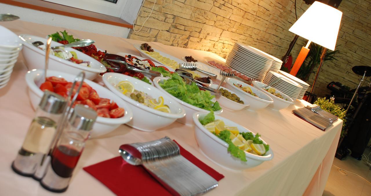 Hotel Aquastar Danube Κλάντοβο Εξωτερικό φωτογραφία